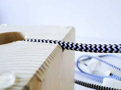 Aufbau Holzblock für DIY-Lampe Aufbau Holzblock für DIY-Lampe